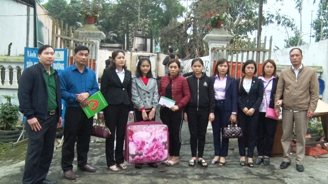 Ngày hội phụ nữ với pháp luật tại xã Thu Tà
